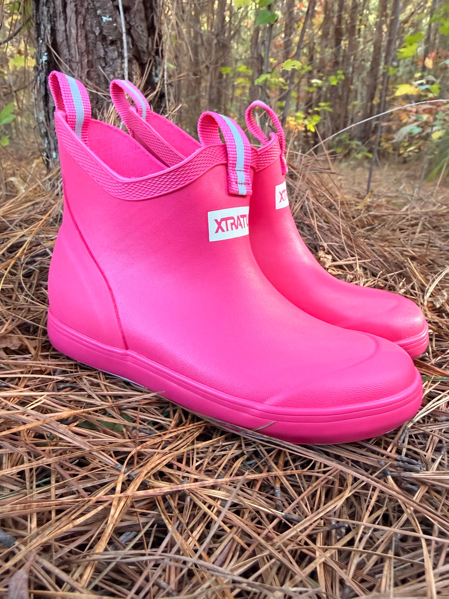 XtraTuf Youth Ankle Deck Boot - Neon Pink