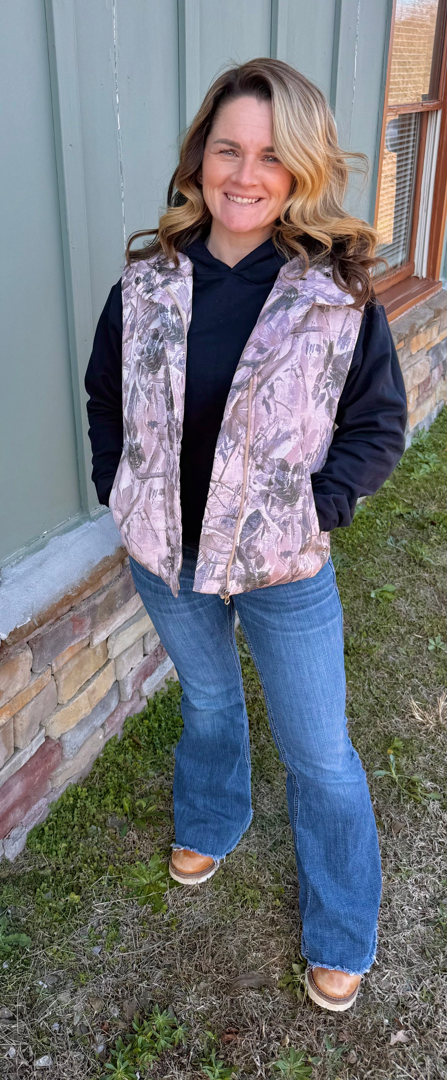 Women's Camo Puffer Vest