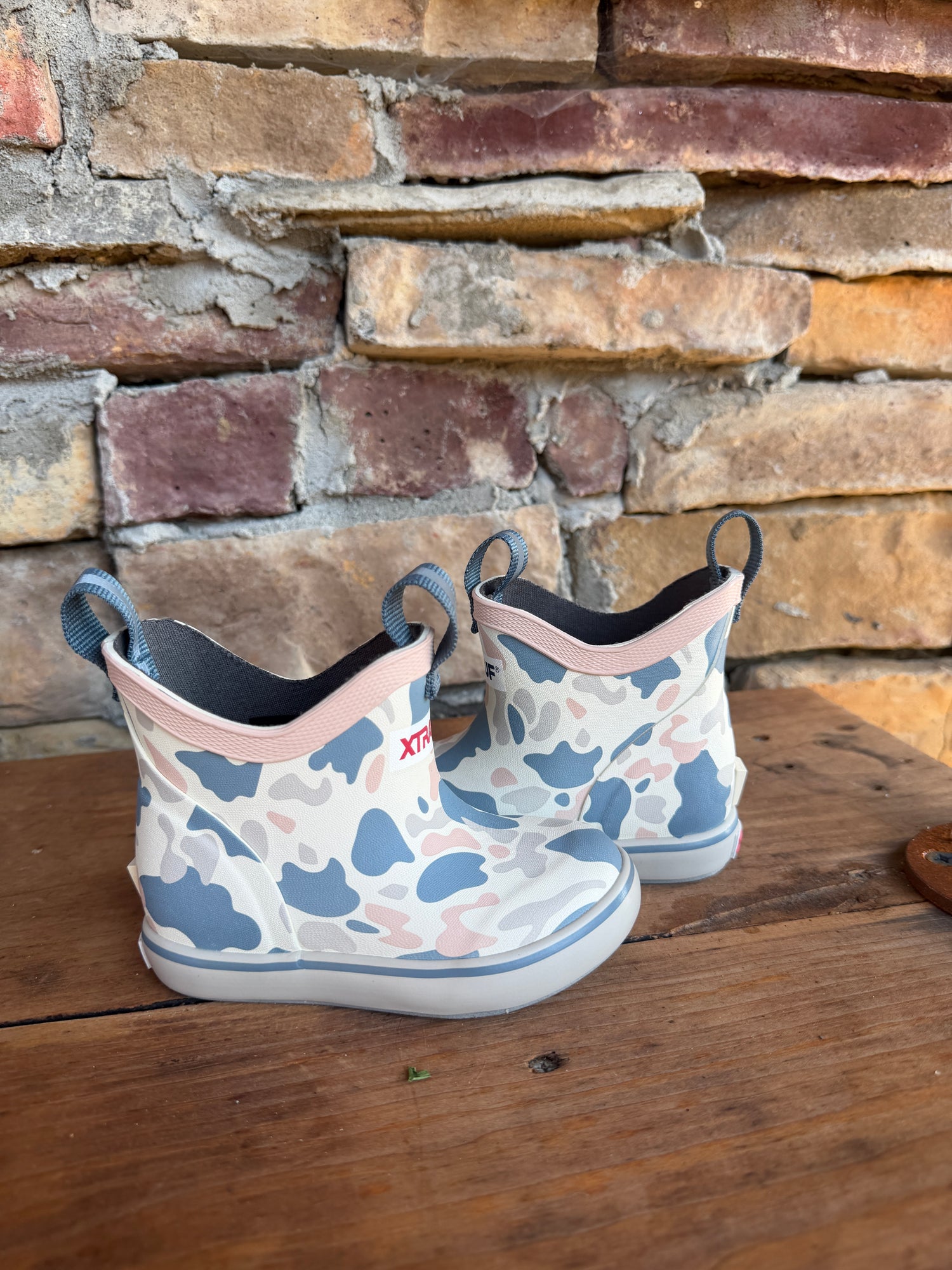 Kid’s Ivory Duck Camo Xtratuf