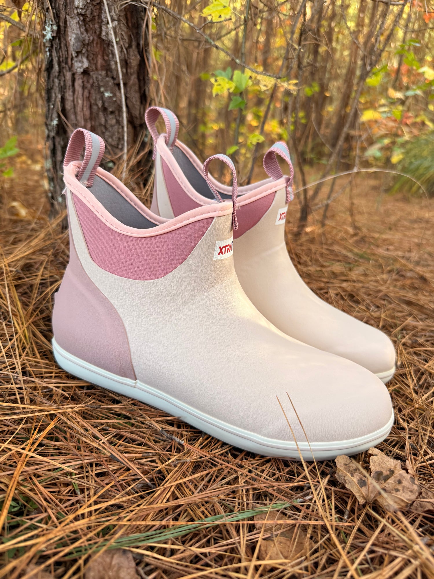 XtraTuf Women’s 6in Ankle Deck Boot - Blush