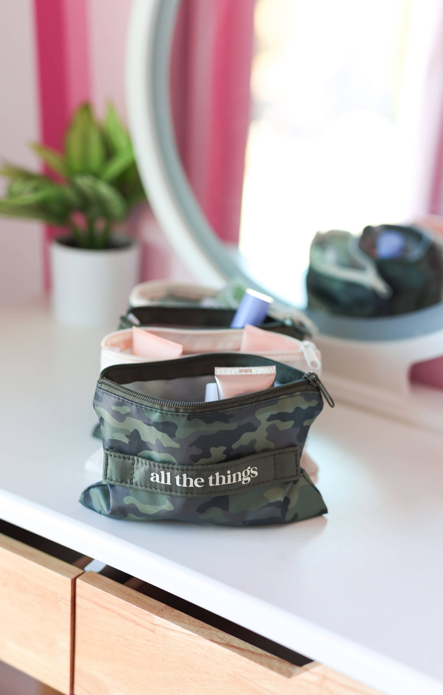 Hometown Camo Expandable Organizer