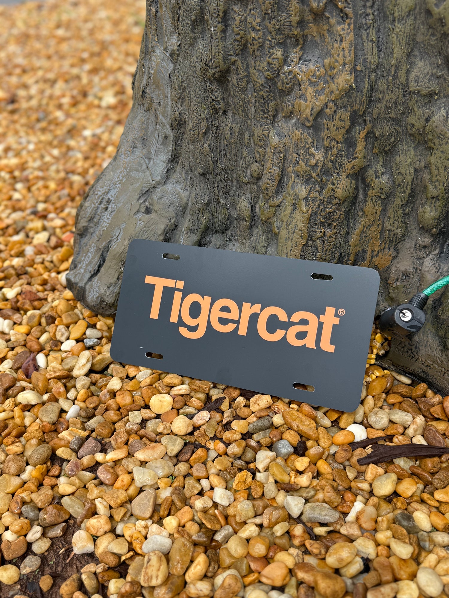 Tigercat Plate