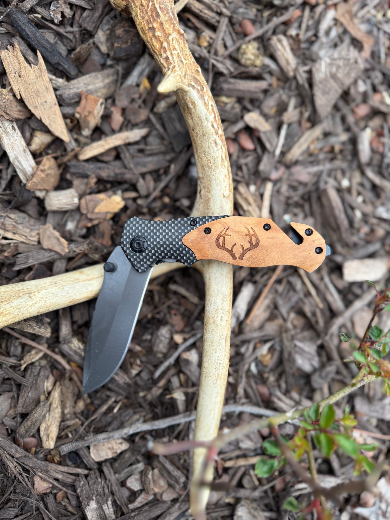 Deer Antlers Knife